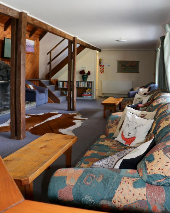 Adventure Lodge And Motels And Tongariro Crossing Track Transport Parc national Extérieur photo