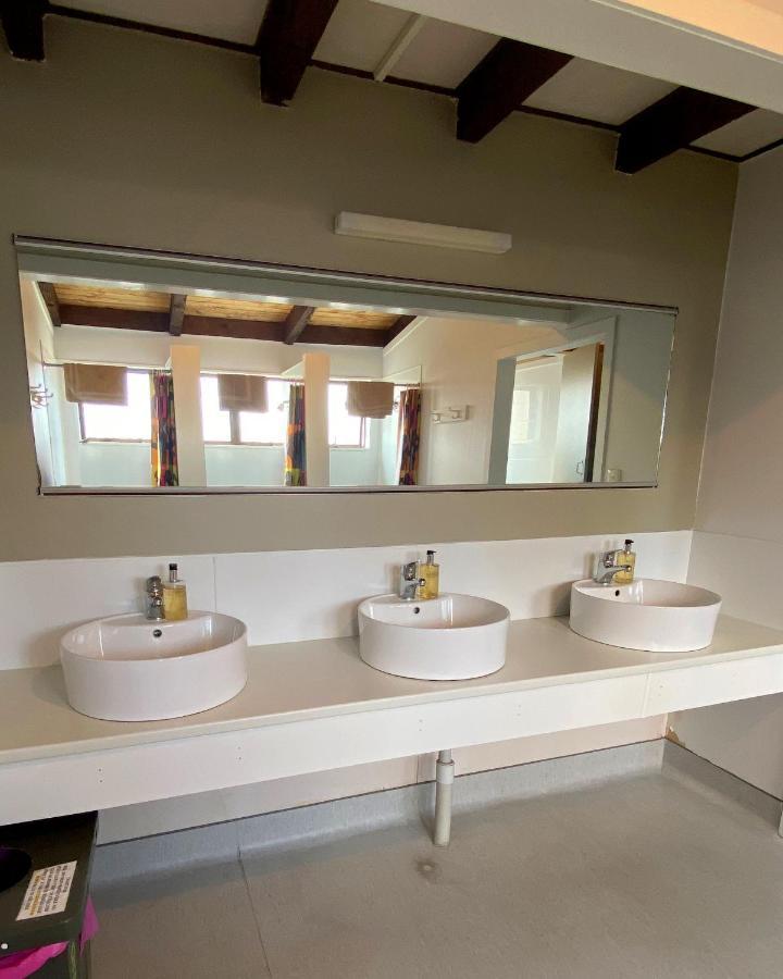 Adventure Lodge And Motels And Tongariro Crossing Track Transport Parc national Extérieur photo