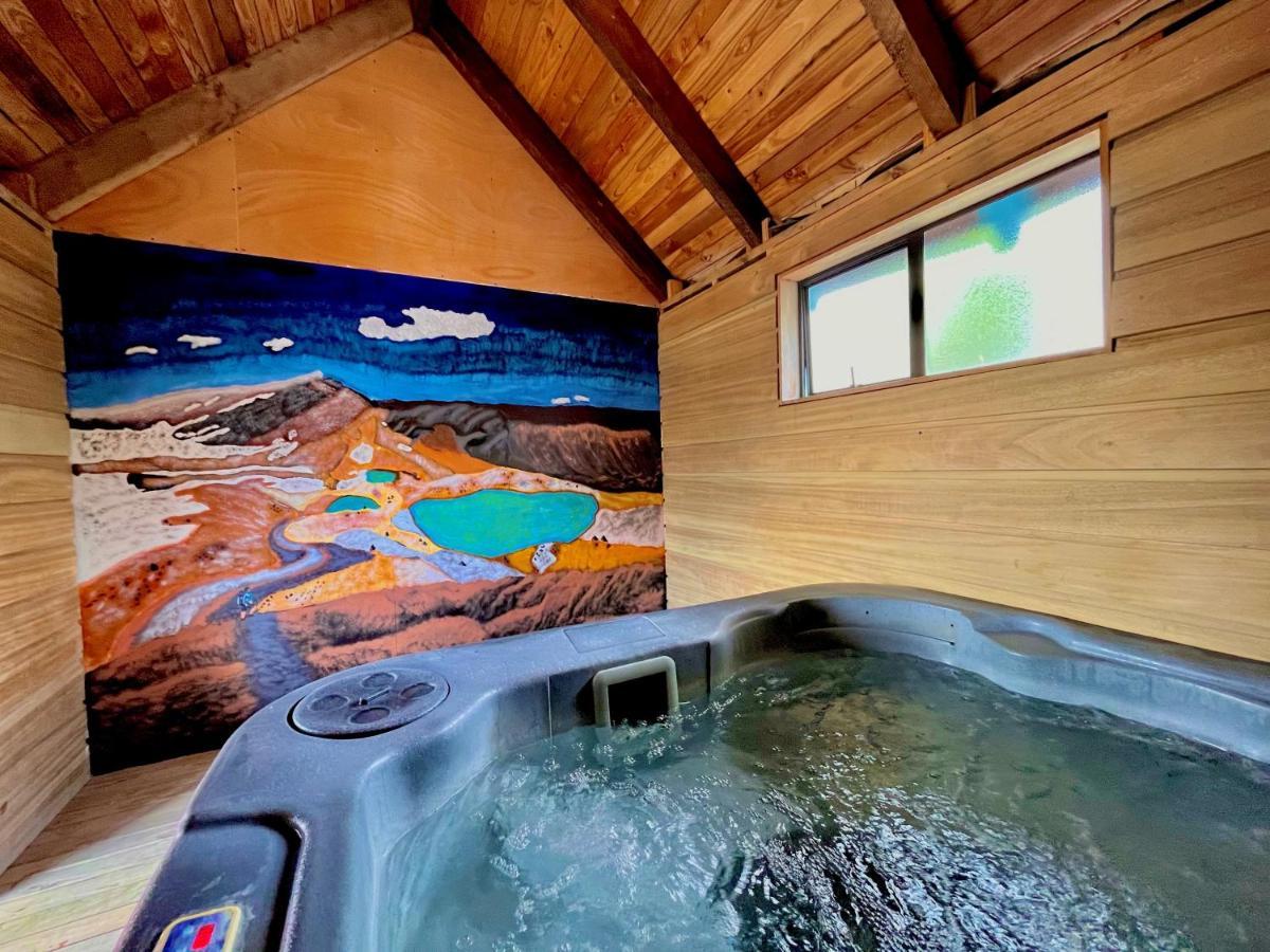 Adventure Lodge And Motels And Tongariro Crossing Track Transport Parc national Extérieur photo