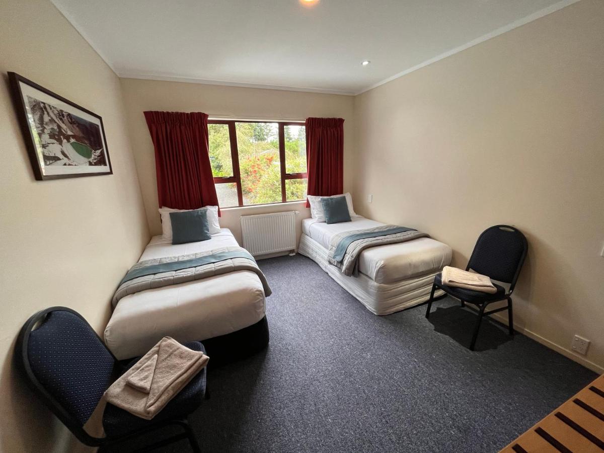 Adventure Lodge And Motels And Tongariro Crossing Track Transport Parc national Extérieur photo
