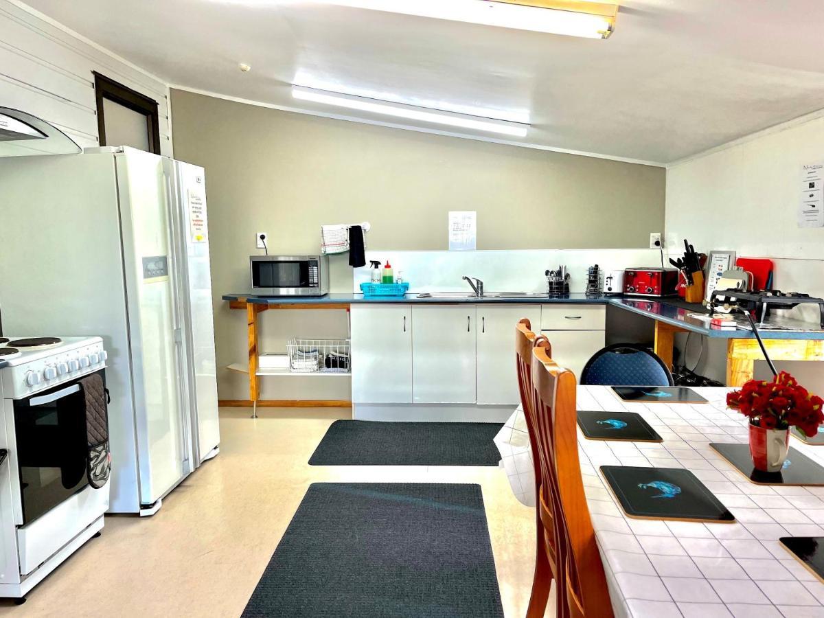 Adventure Lodge And Motels And Tongariro Crossing Track Transport Parc national Extérieur photo