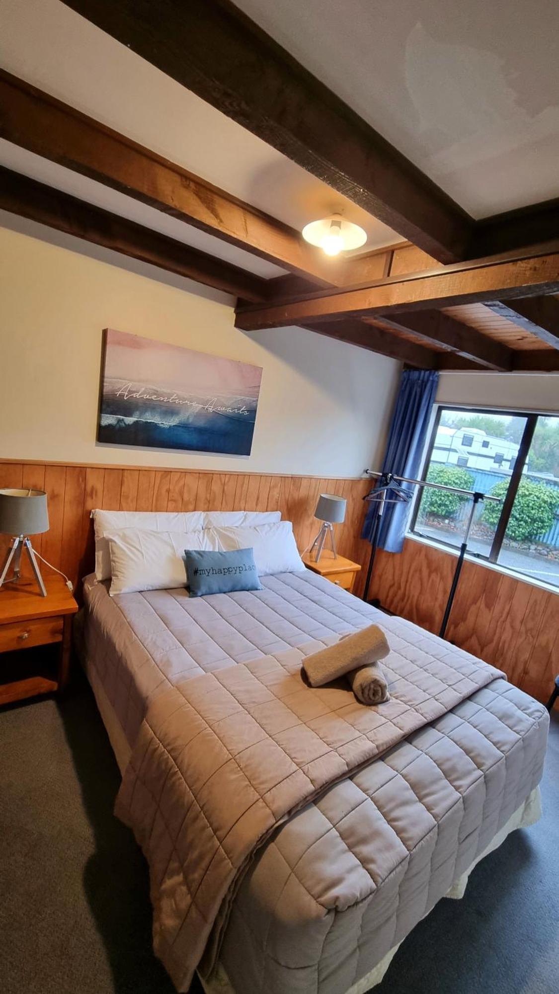 Adventure Lodge And Motels And Tongariro Crossing Track Transport Parc national Extérieur photo