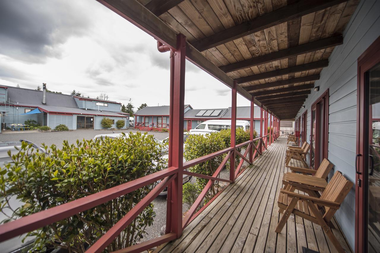 Adventure Lodge And Motels And Tongariro Crossing Track Transport Parc national Extérieur photo